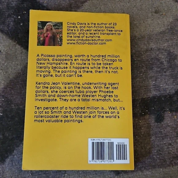 On The Hook Smith & Westen Mysteries Book 1 By Cindy Davis Paperback 315 Pages - Picture 2 of 8